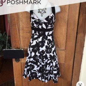 WHBM Black and White Floral Dress, Size 6